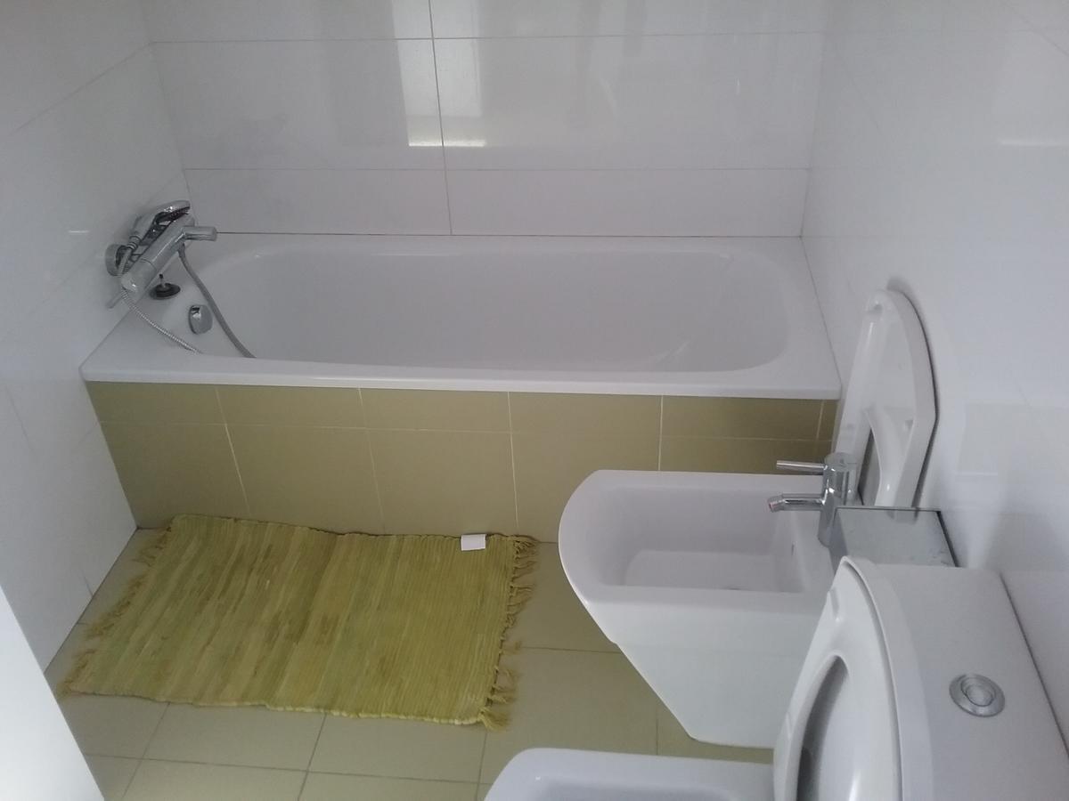 Lovely 2 Bedroom Terrace Wifi Parking Ac Heating Attic Valencie Exteriér fotografie